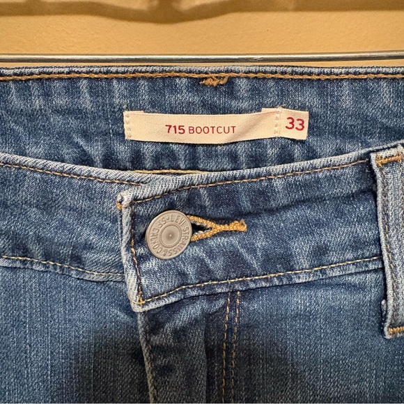 Levi’s 715 Bootcut Mid Rise Medium Wash Jeans 33x32 Womens distressed - Picture 5 of 7